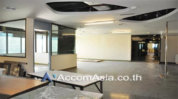 12  Office Space For Rent in Silom ,Bangkok BTS Surasak at Double A tower AA11173